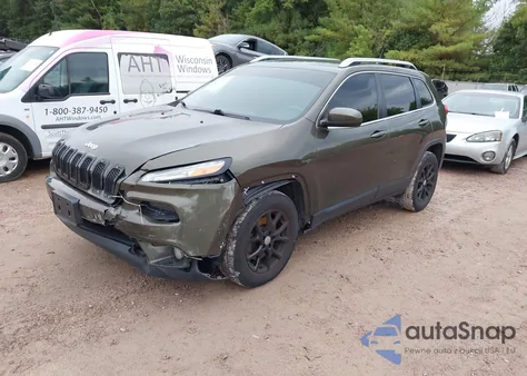 2015 Jeep Cherokee Latitude z USA, uszkodzony, nr VIN 1C4PJMCB3FW691353